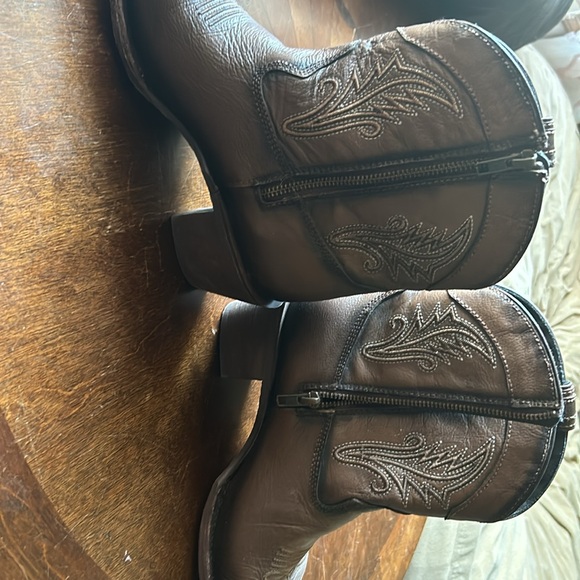 Western booties. Size 11B - Picture 3 of 6